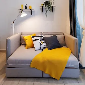 Cozy Market-square Retreat Located In The Heart Of The 10th District Wien