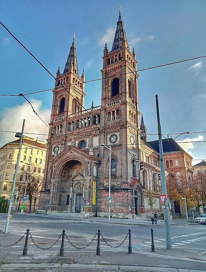 3 Bedrooms With Ensuite Bathrooms Vienna 0*,  Austria