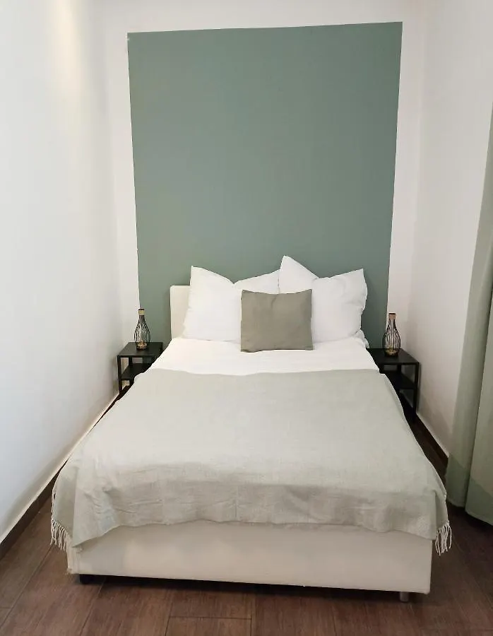 アパート 3 Bedrooms With Ensuite Bathrooms ウィーン